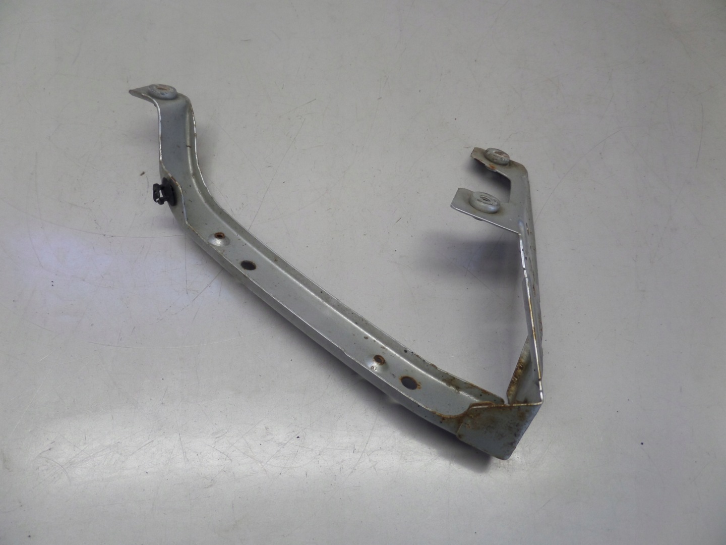 wall support OKULAR right MERCEDES VANEO W414 01-05