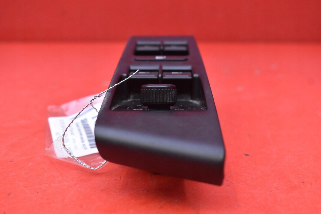 control panel of the window EU 3AB857857A VW PASSAT B7 KOMBI 10-15