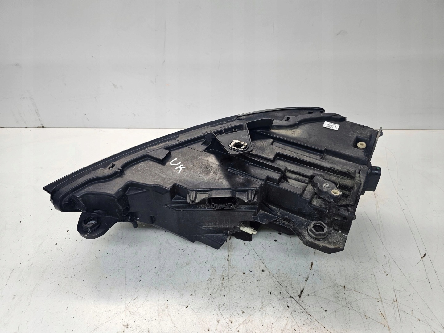 REFLEKTOR XENON LED right AUDI A3 8V LIFT 8V0941034D UK