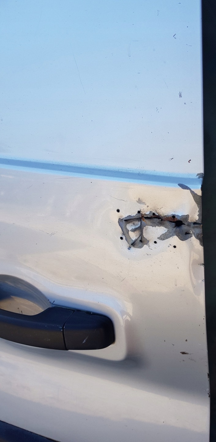 TRAFIC III VIVARO B door rear part rear. left silver complete