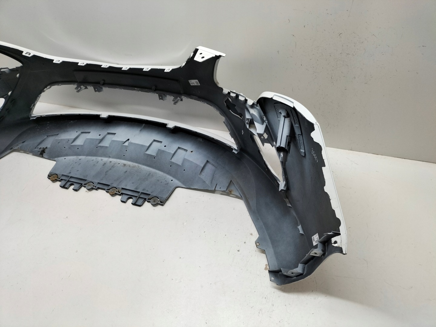 nárazník přední předek OPEL ZAFIRA C 11-16