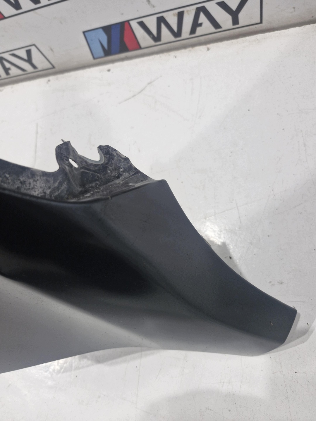 BMW X1 E84 fender left front B39