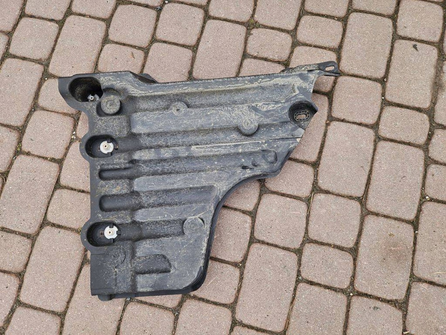 floor lower left Opel Mokka B 2024 9823573880