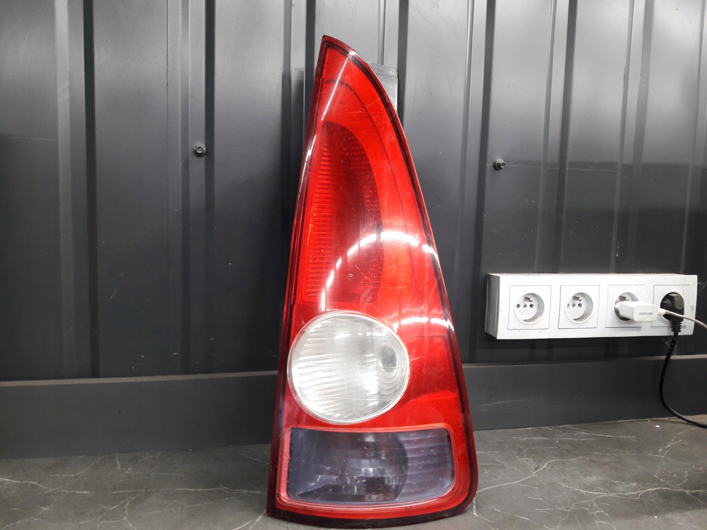 light right rear part RENAULT ESPACE 8200027152
