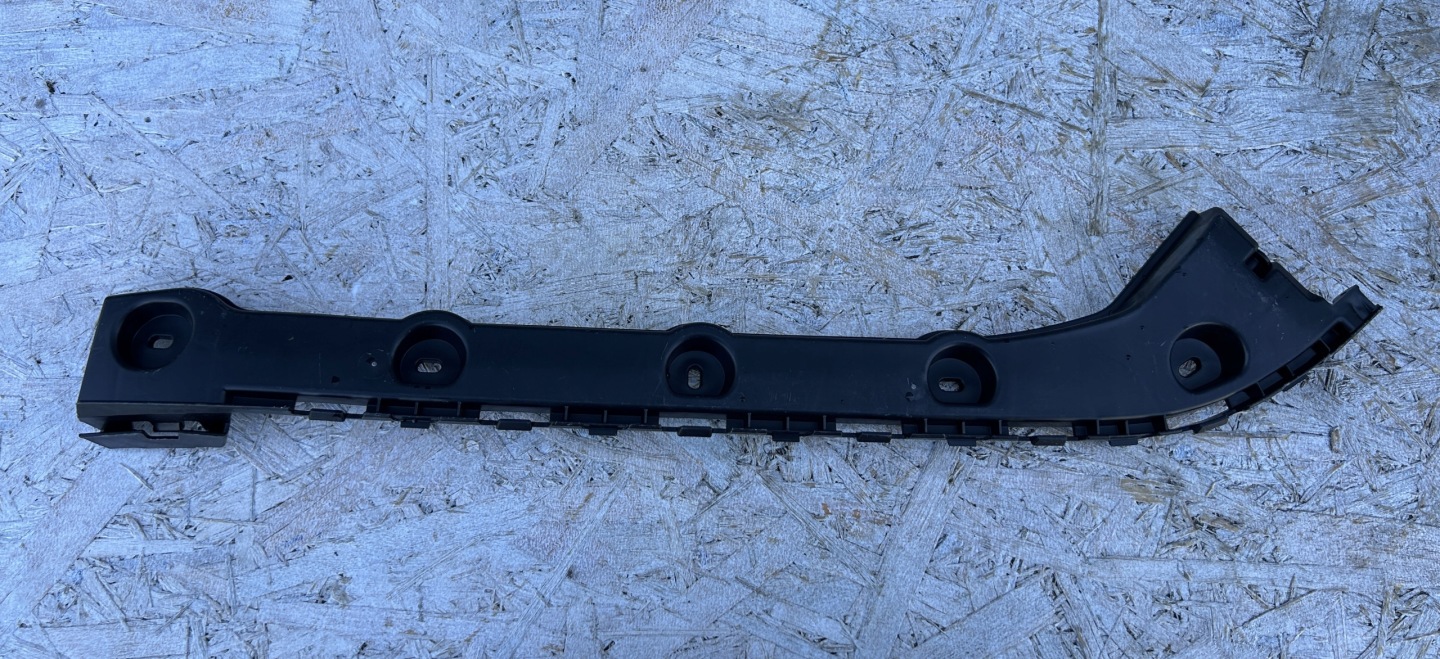 bumper bracket left rear part SKODA OCTAVIA III KOMBI 5E9807393B