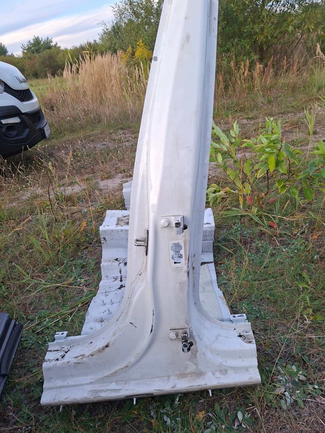 AUDI A4 B8 ALLROAD threshold right pillar central