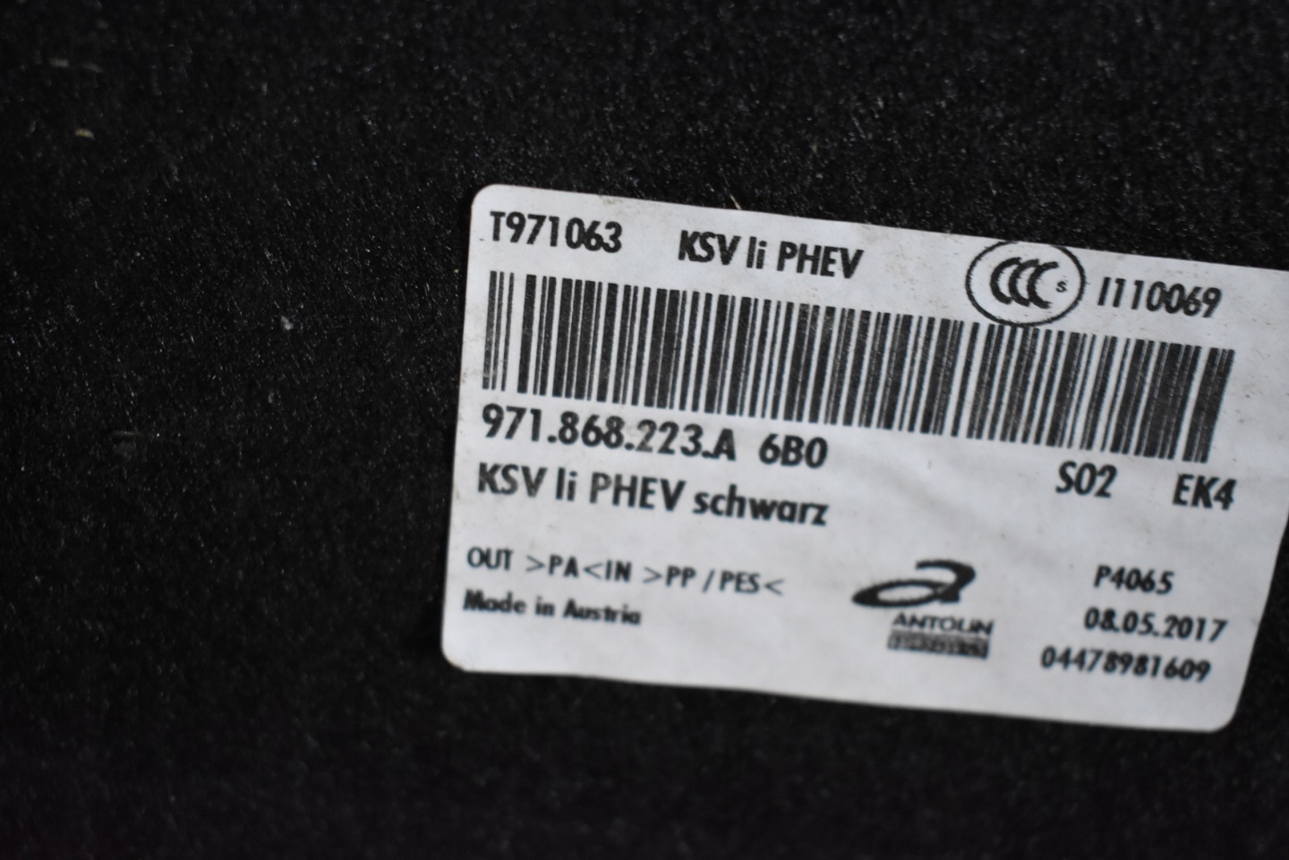boot upholstery left left PORSCHE PANAMERA 971 HYBRYDA 1