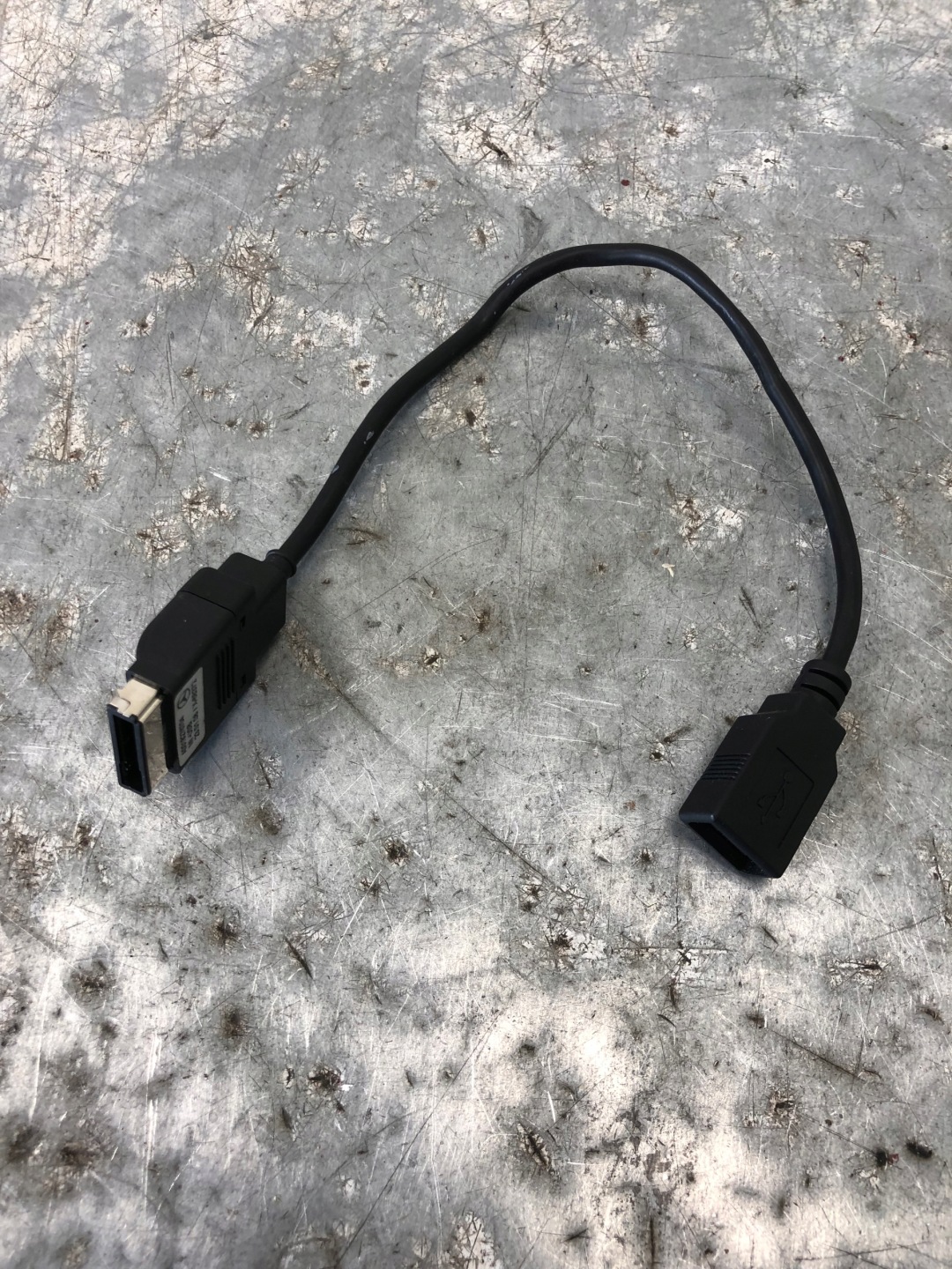 prijenos KABEL USB MERCEDES W204 A0018276704