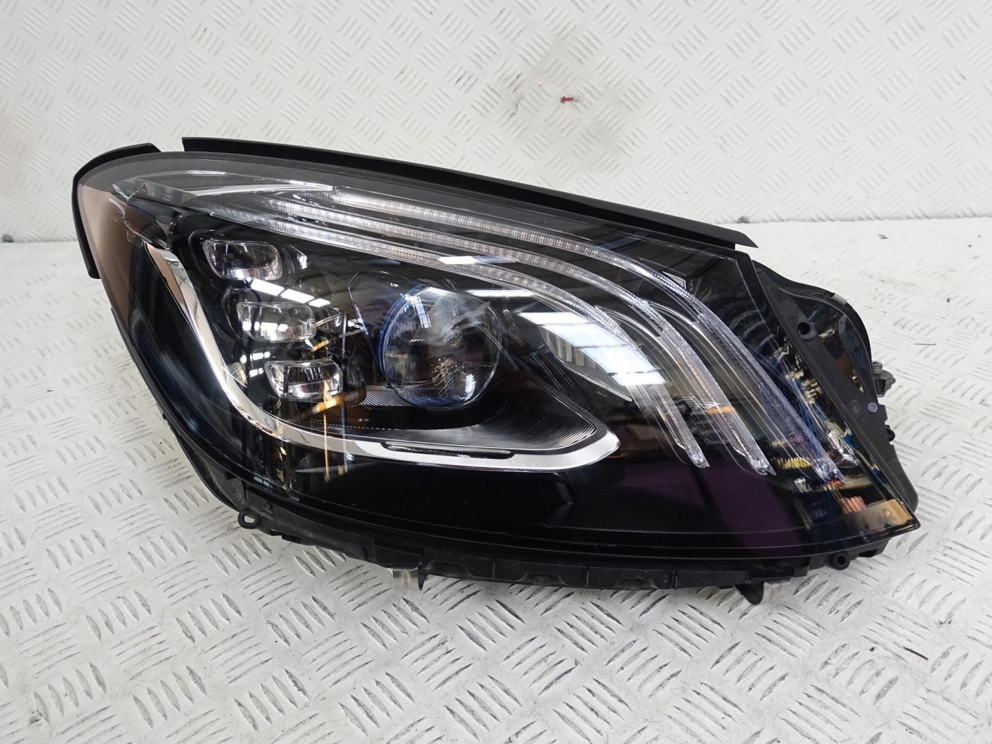 S-KLASA W222 MOPF LIFT 17- LED MULTIBEAM front EU