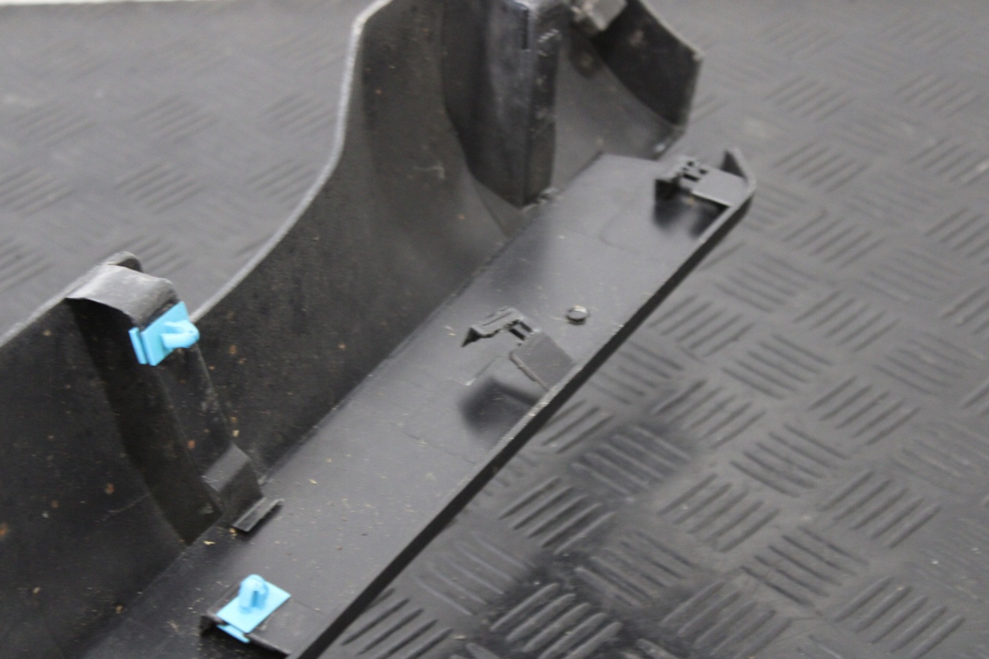 cap threshold threshold right 64720A JEEP CHEROKEE V 5 KL
