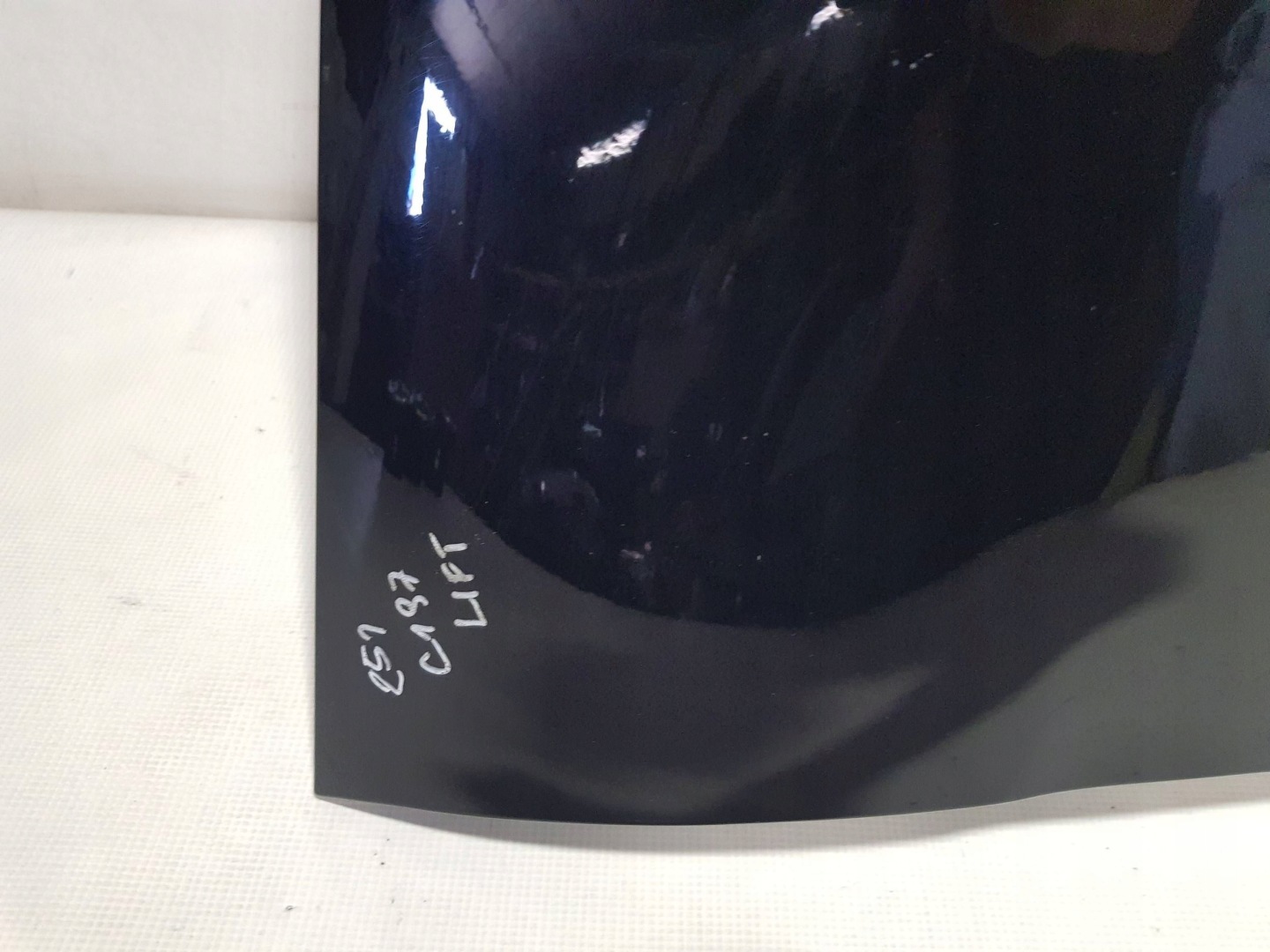 fender front right Mercedes R W251 LIFT C197