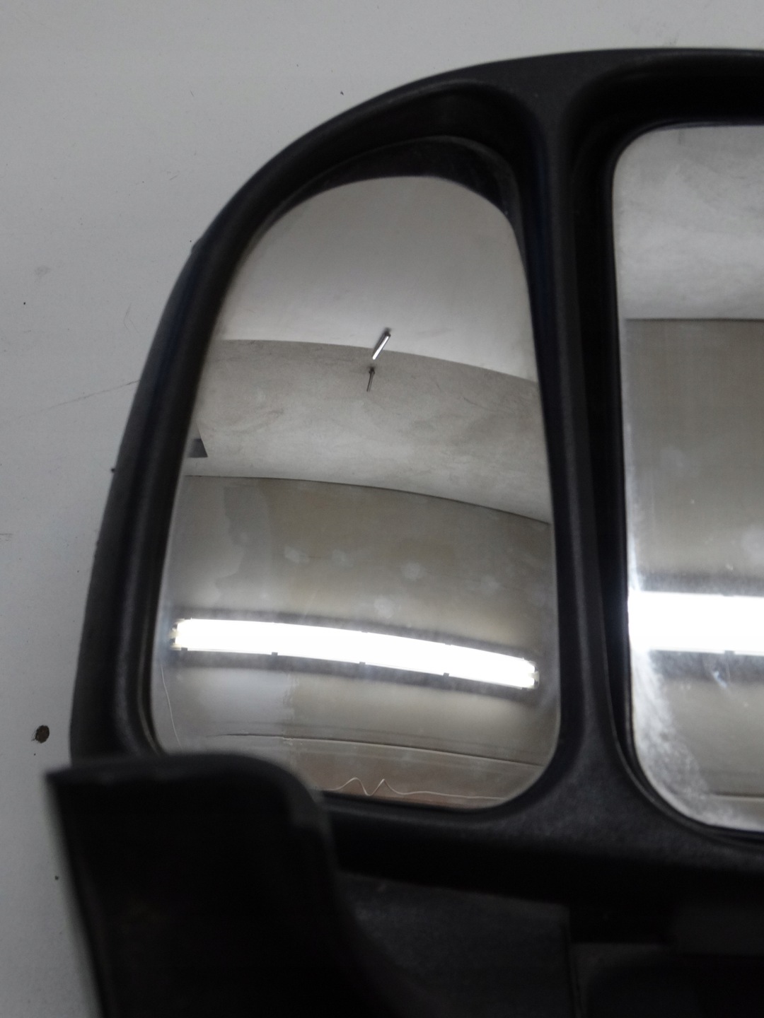 mirror left RENAULT MASTER II E90311060