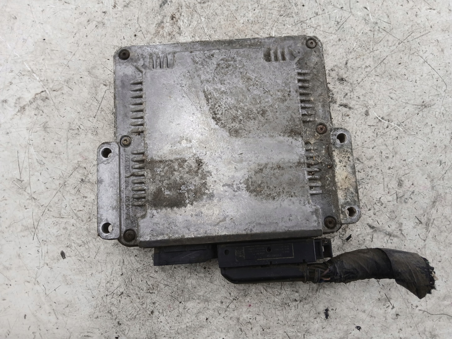 CHRYSLER VOYAGER IV 2.5 CRD control unit of the engine P04727665AB