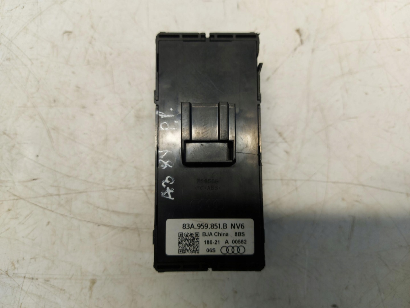 Audi A3 8Y4 HB 5D PANEL window control switch 83A959851B