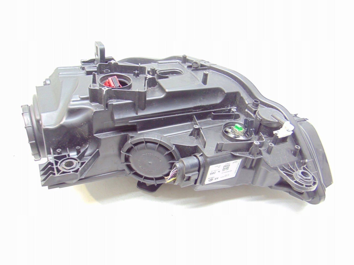 REFLEKTOR light right front front BIXENON LED AUDI A3 8V