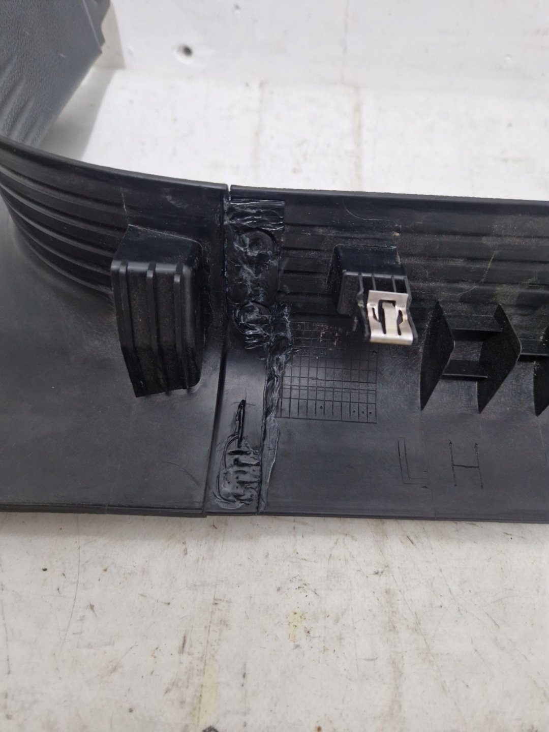 DODGE CHALLENGER 2019- moulding threshold left cover of the threshold 1ZA03DX9AD