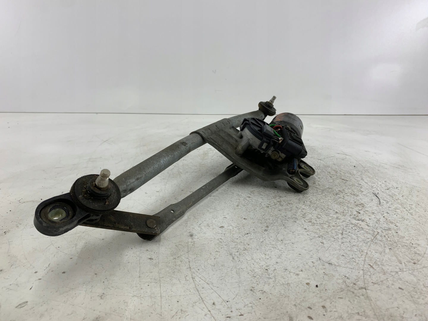 OPEL VECTRA B wiper mechanism front 0390241182