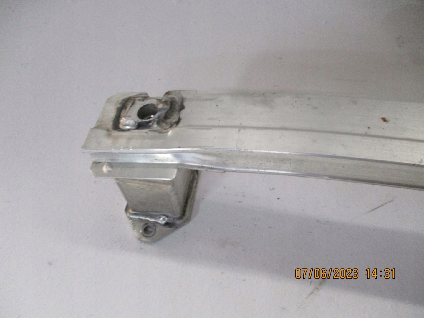 bumper support BMW 2 ACTIV TOURER U06 rear part rear