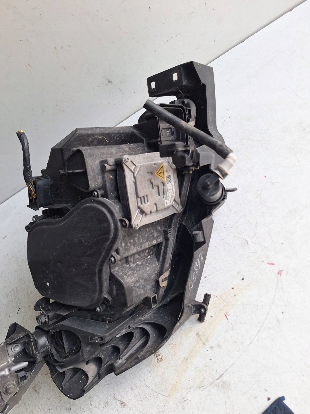 BMW 3 E92 E93 05--09 light left XENON UK-ANGLIK 7162129