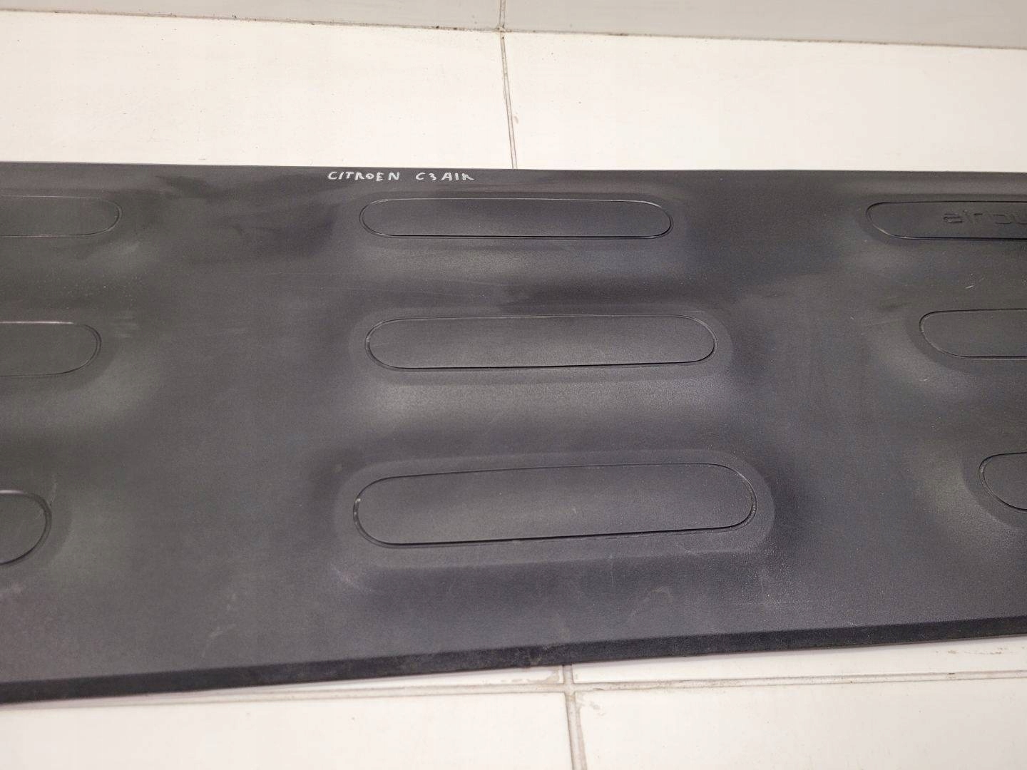 moulding door front right side Citroen C3 3 2018 9801023480