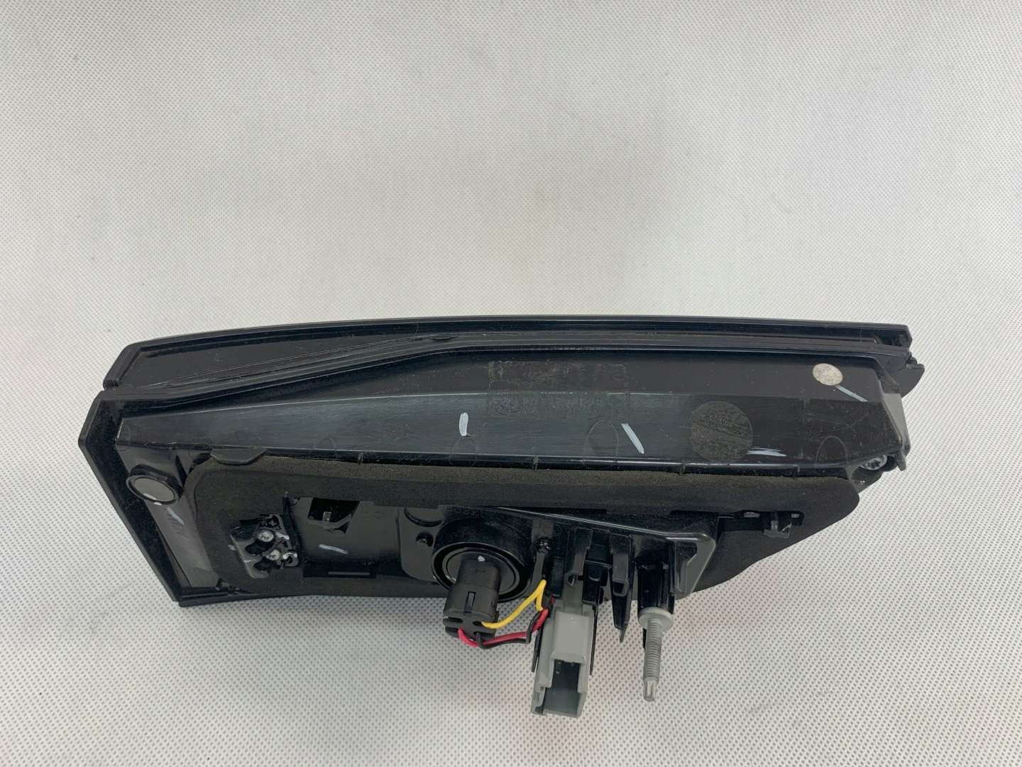 light right rear LYNK&CO 01 8892605231 lynk & co 03.25