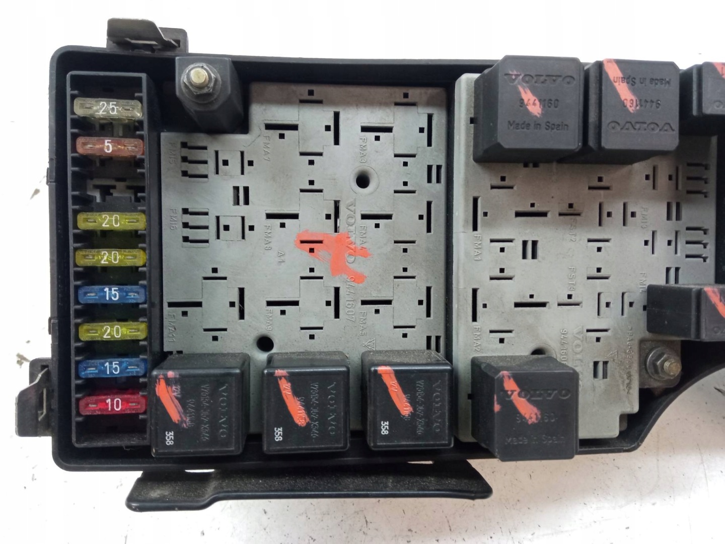 Module fusibles 9441606 3.0 B 204KM Volvo S80 et (1998-2006)