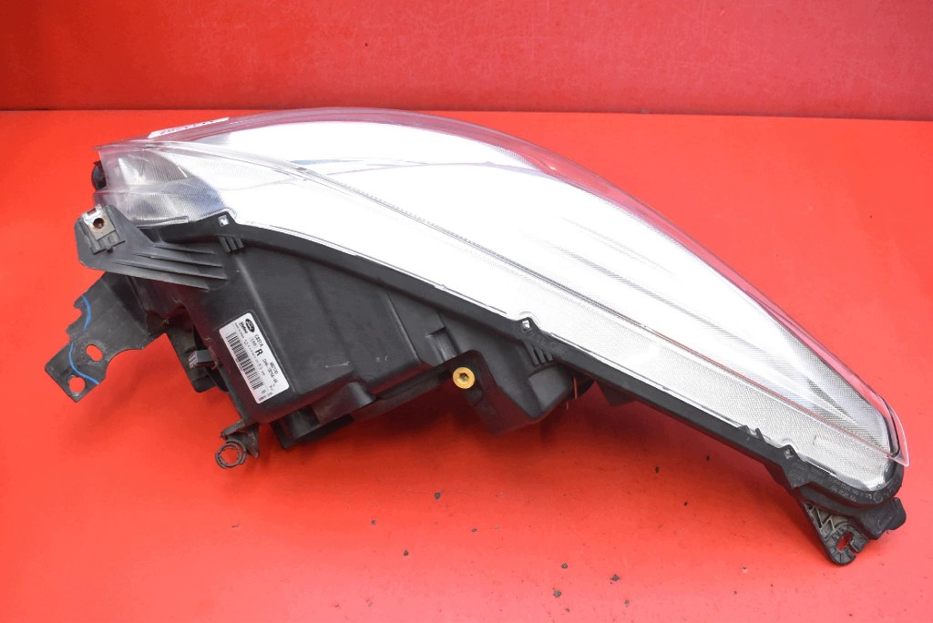 REFLEKTOR right light front XENON EU CV44-13D154-AK FORD KUGA MK2 13-16