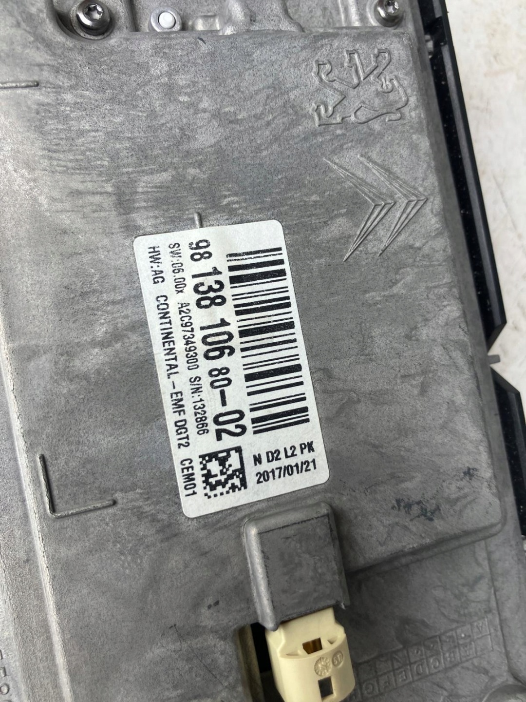 EKRAN display navigation devices C4 II B7 LIFT 9813810680