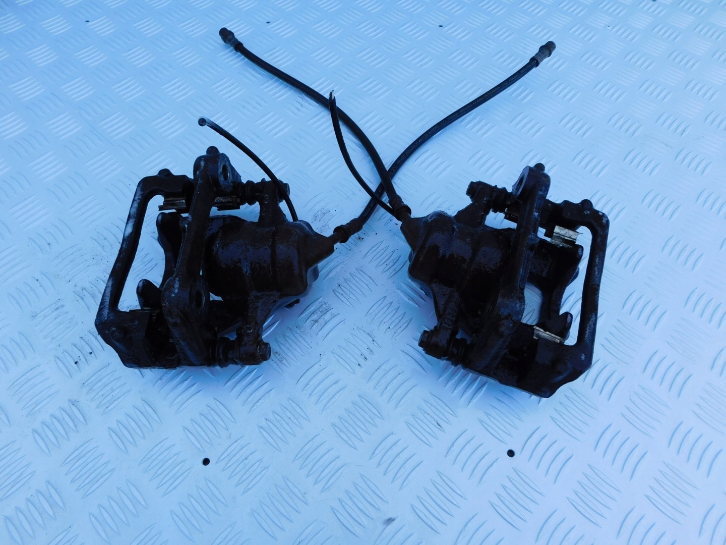 Sprinter 906 VW Crafter caliper jarzmo calipers brake rear part left right