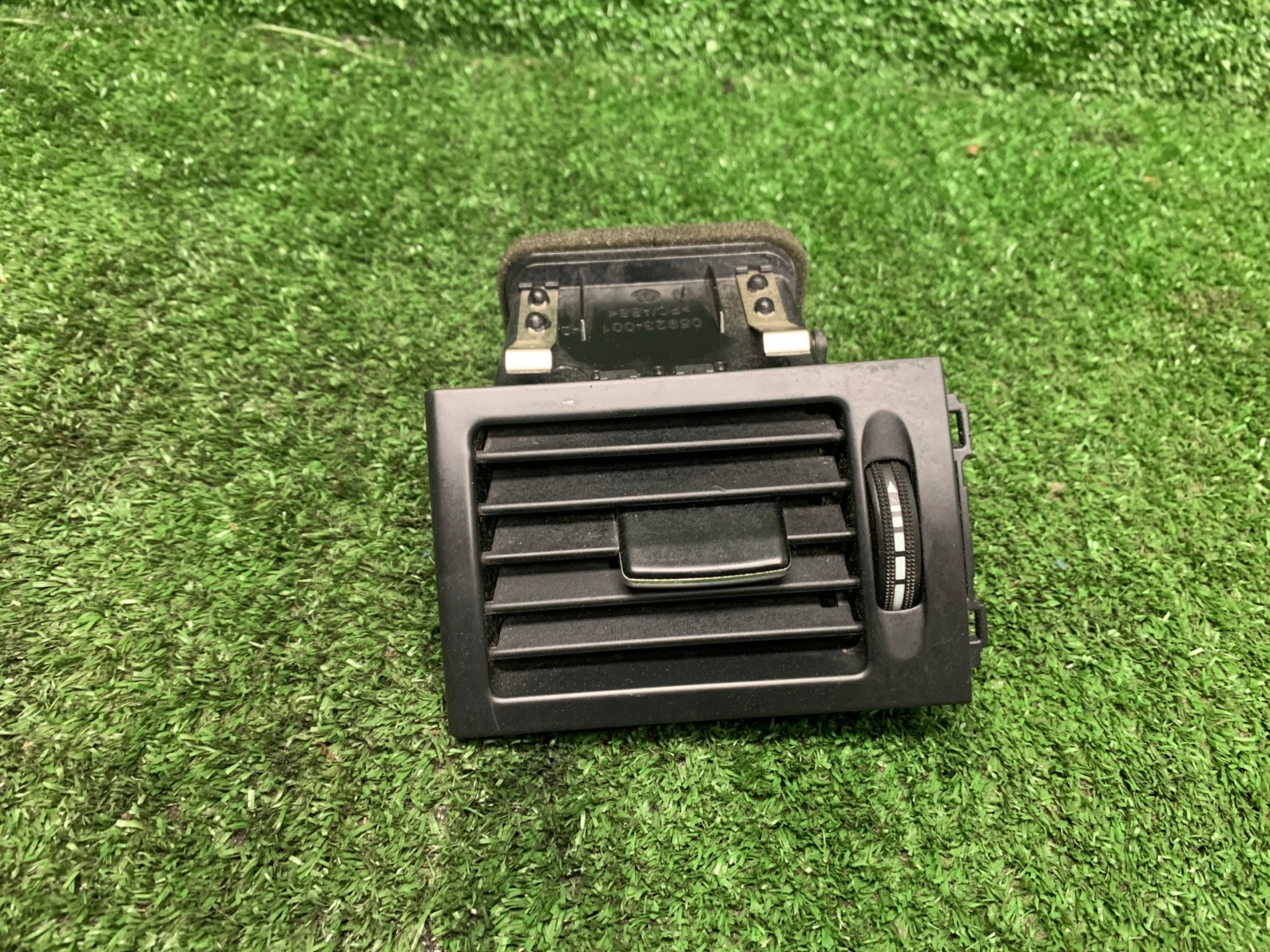 grid air conditioning devices MERCEDES W204 05923-001 EUROPA