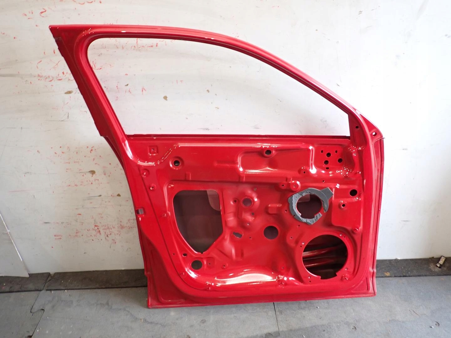 door front front left AUDI Q2 2016