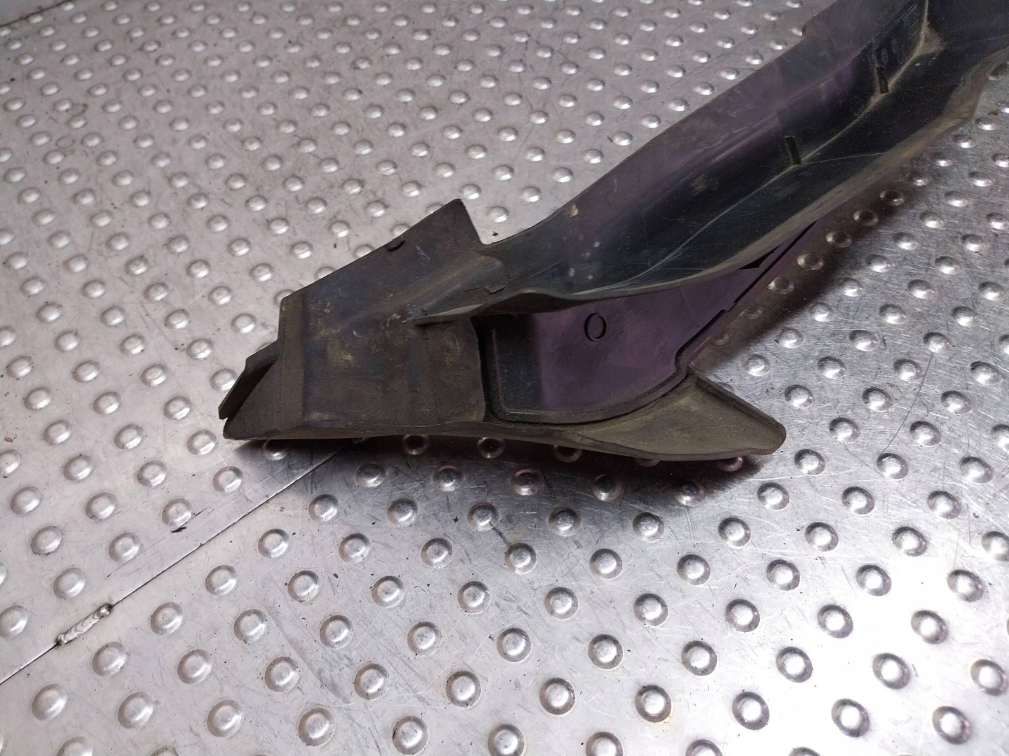 fedél hangszigetelő sárvédöt bal eleje 4M0821169C AUDI Q7 4M II