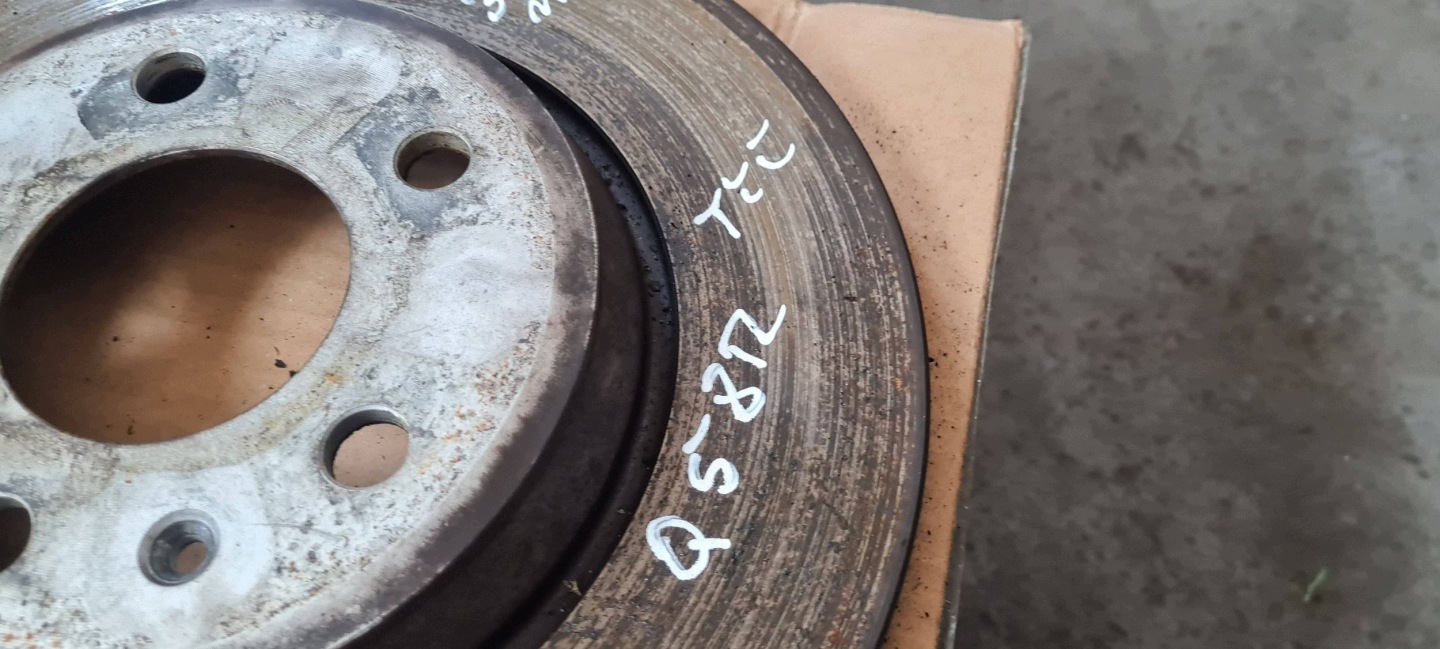 Q5 8R LIFT disc discs brake rear. replacement 2 pieces 300MM A4 B8 A5