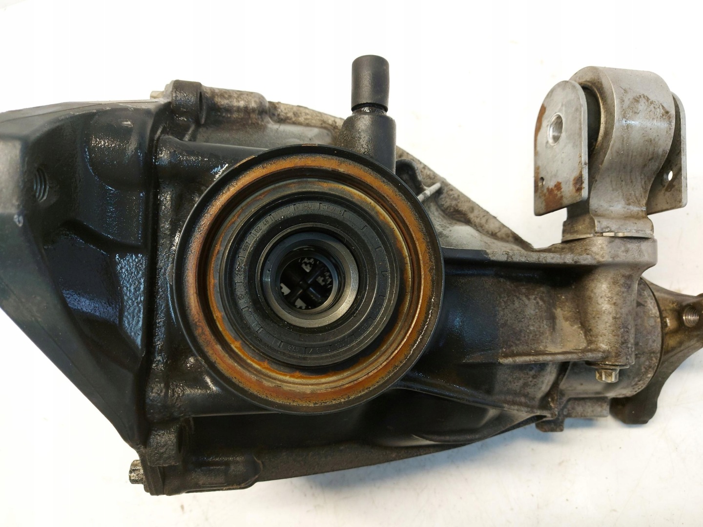 Mercedes W253 GLC differential diff rear part 2133502408