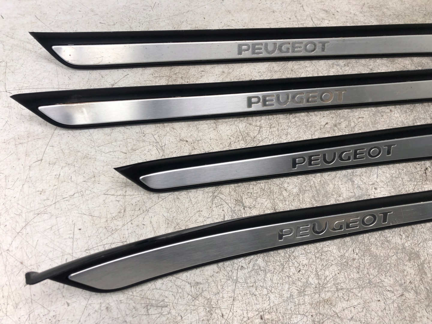 moulding threshold PEUGEOT 607 LIFT KOMPLET