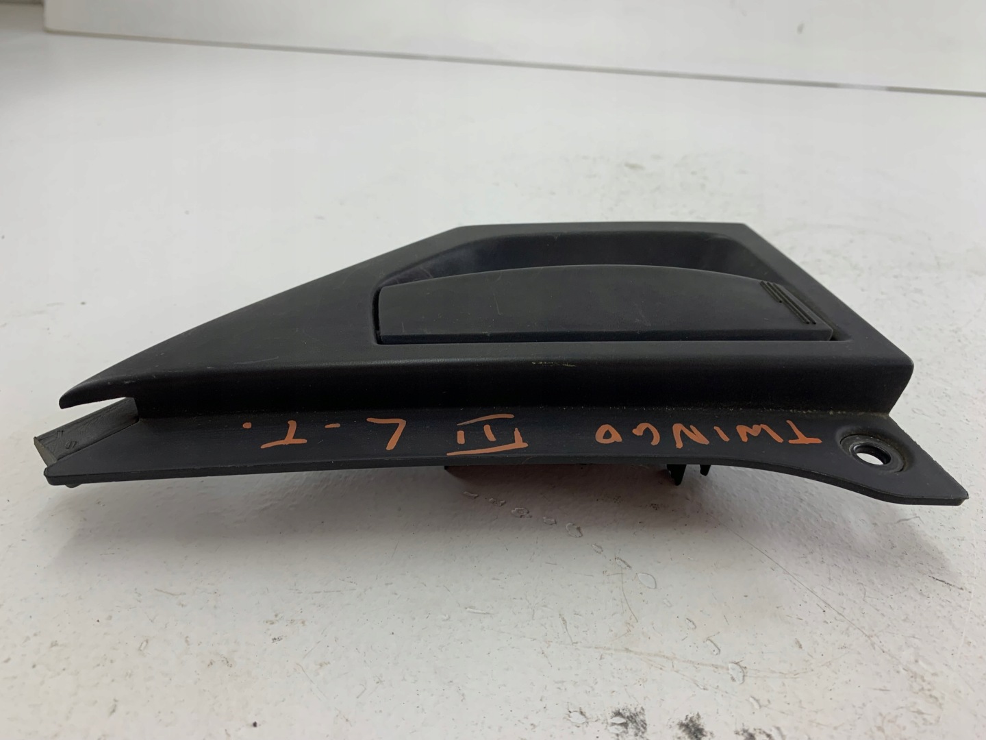 RENAULT TWINGO III handle door left rear part