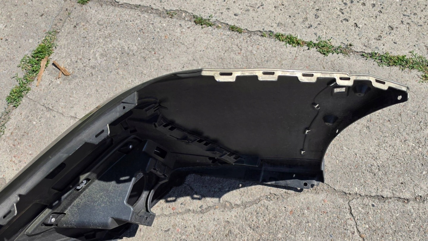Subaru Outback 6 VI (BT) 57704AN020 front bumper