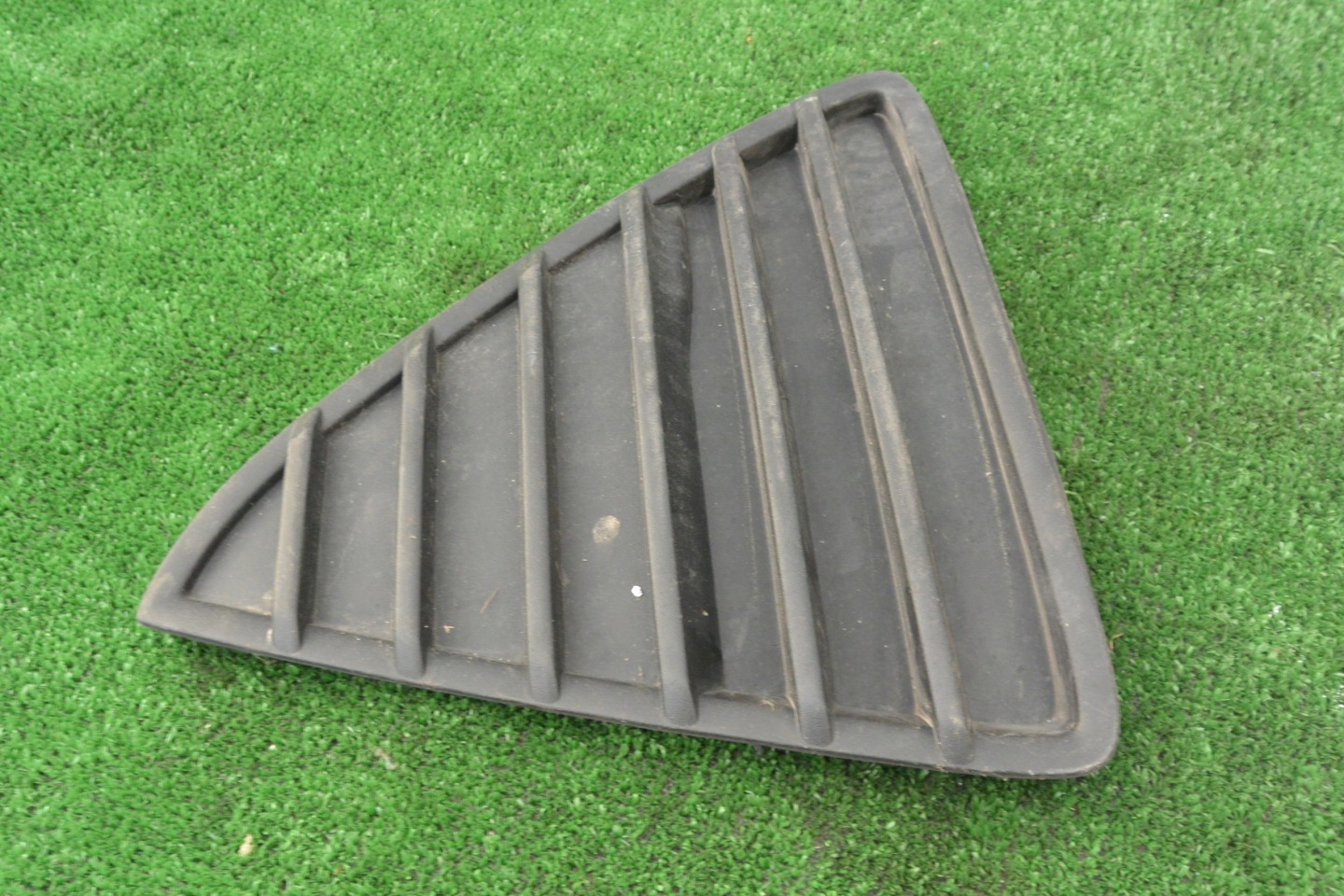 grid of a bumper grille left FORD FOCUS MK3 LIFT