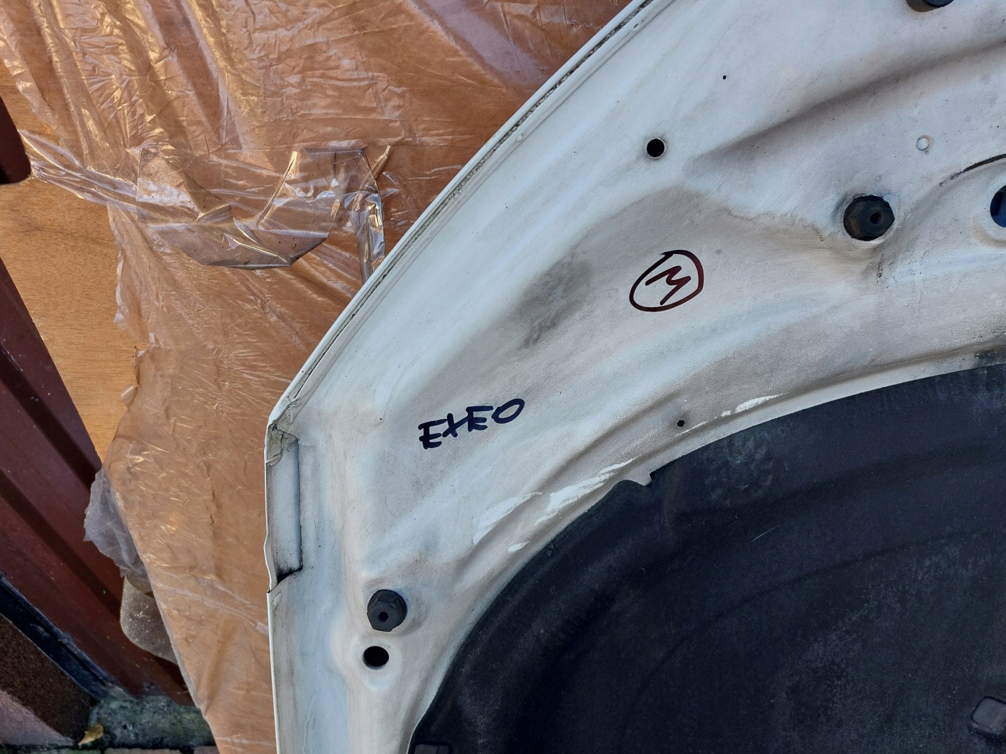 kapota SEAT EXEO BIALA