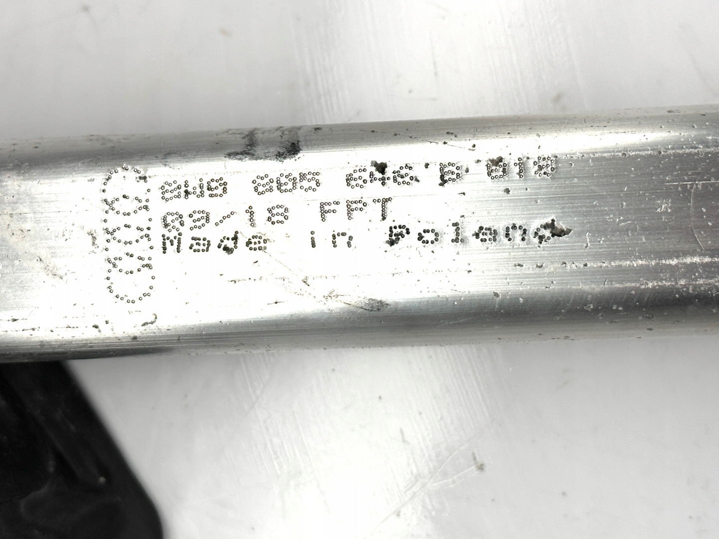 AUDI A4 B9 A5 8W F5 pillar console sider 8W0805645B 8W0805646B