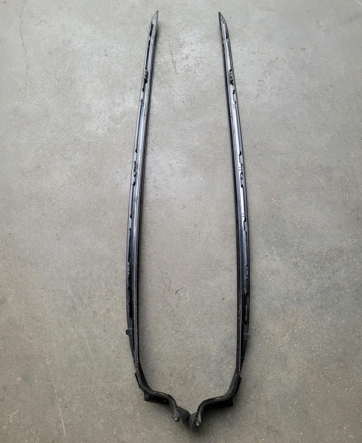 moulding windows CZOLOWEJ PRZEDNIEJ front front right LEXUS ES VII 7 300 H