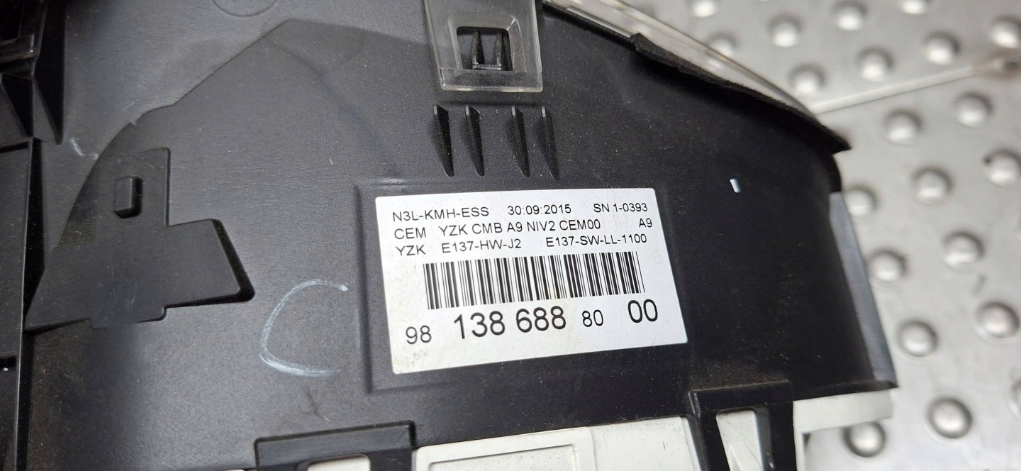 dials 9813868880 PEUGEOT 208 1.2 VTI 2012