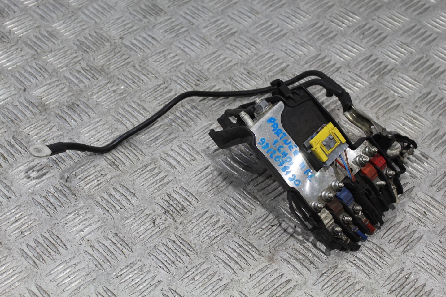 fuse box terminal PARTNER II 2 LIFT