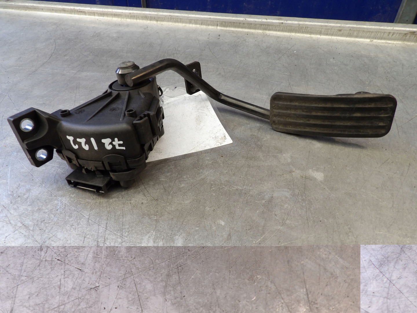 accelerator pedal Jaguar S-type 2R839F836C 6PV008737-01
