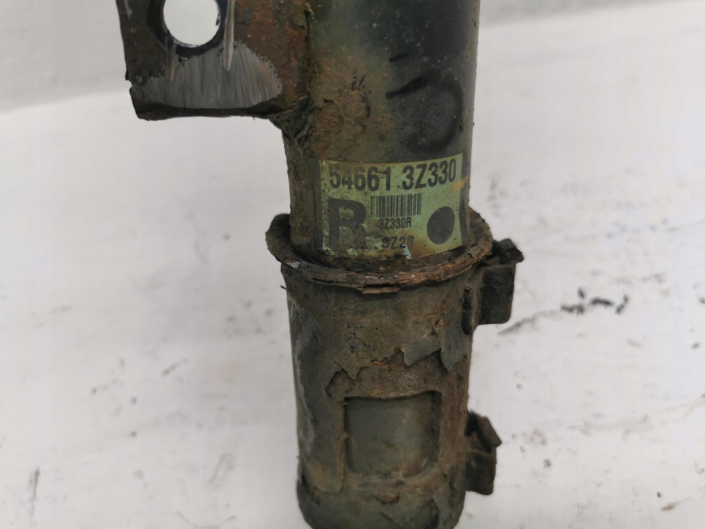 shock absorber right front HYUNDAI I40 1.7 CRDi 54661-3Z330