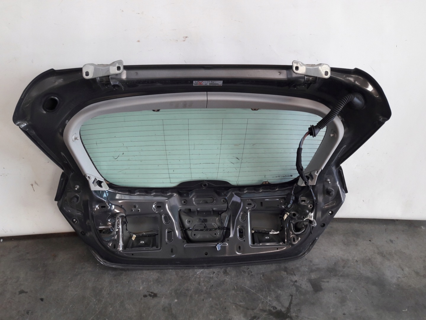 trunk door boot Opel Astra J z190