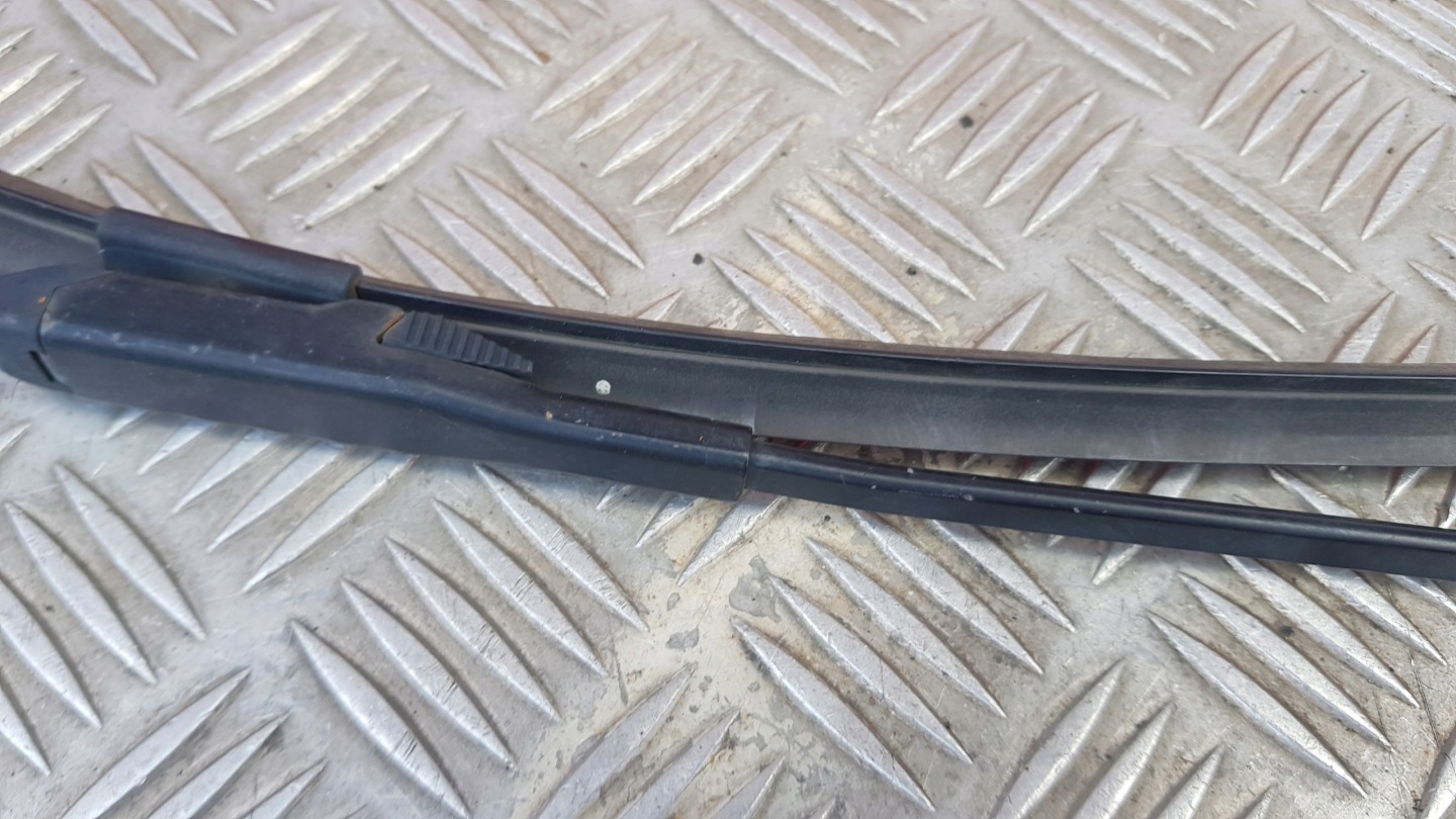 MERCEDES W245 wischerarm links rechts