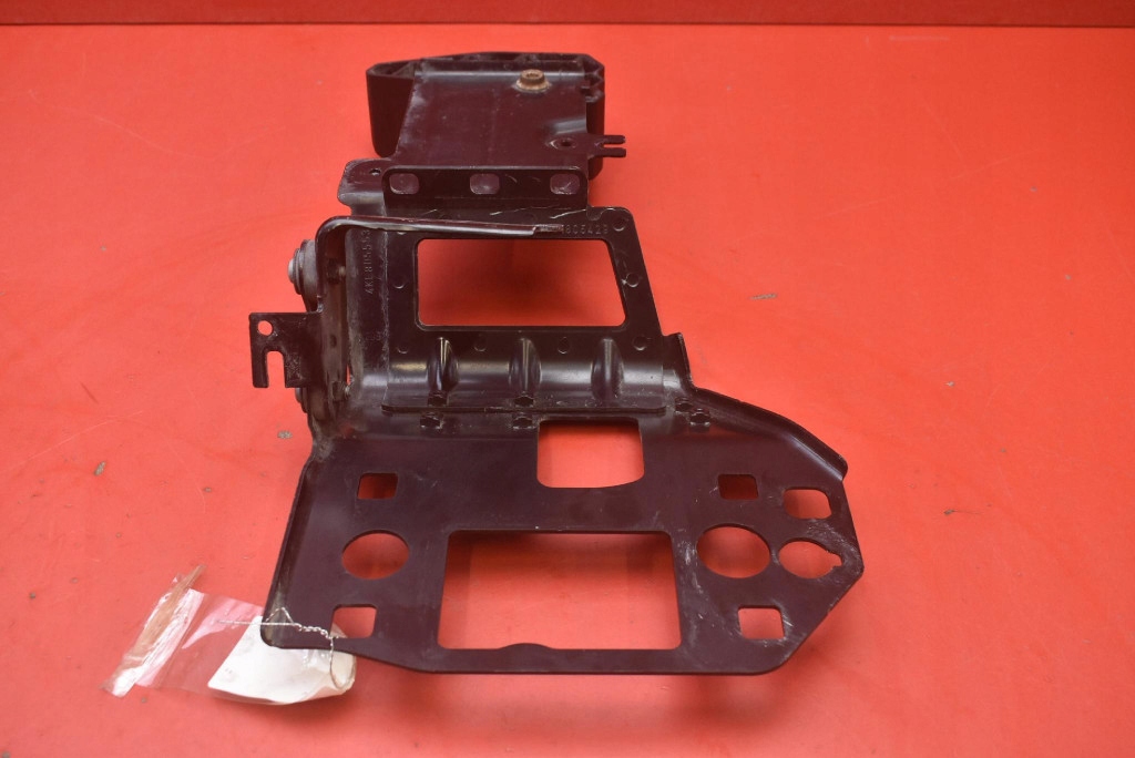 Console Support plaque POMPY d’eau 4KE805851A AUDI E-TRON 55 18-21