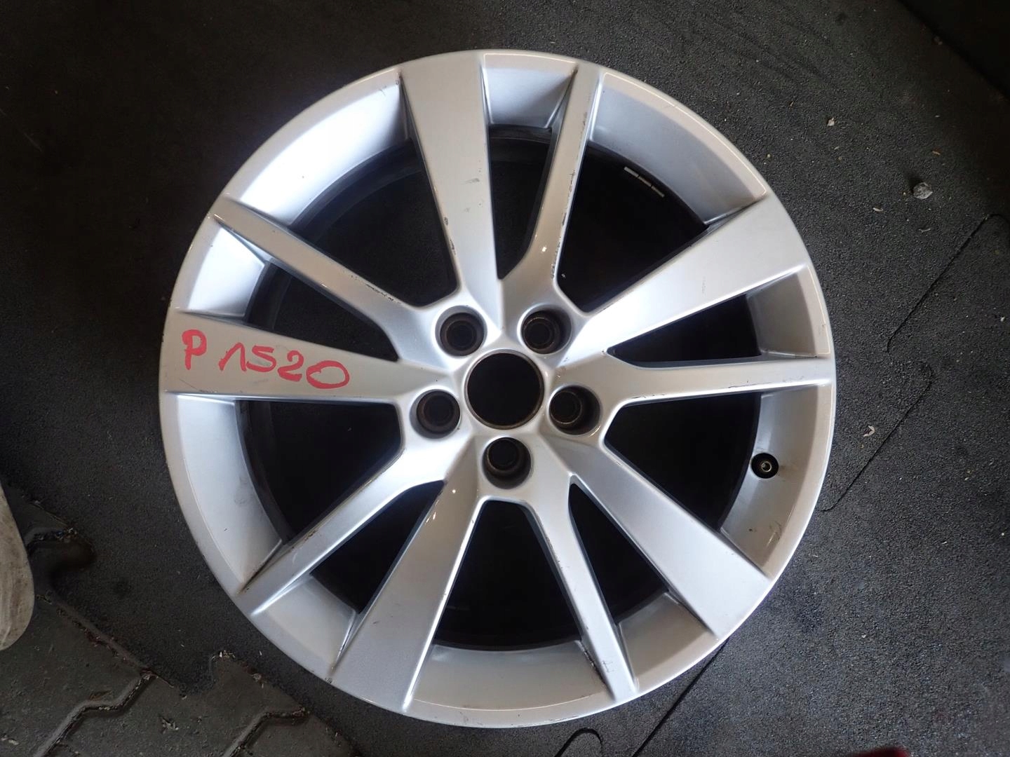 disk disk SKODA 5JA 5x100 ET45 7J 17" 5JA601025AA