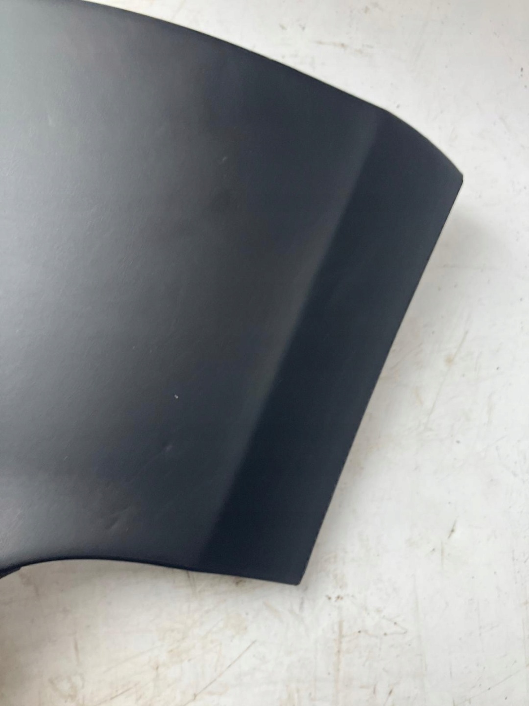 cover below DESKE KONSOLE left TESLA MODEL S leather